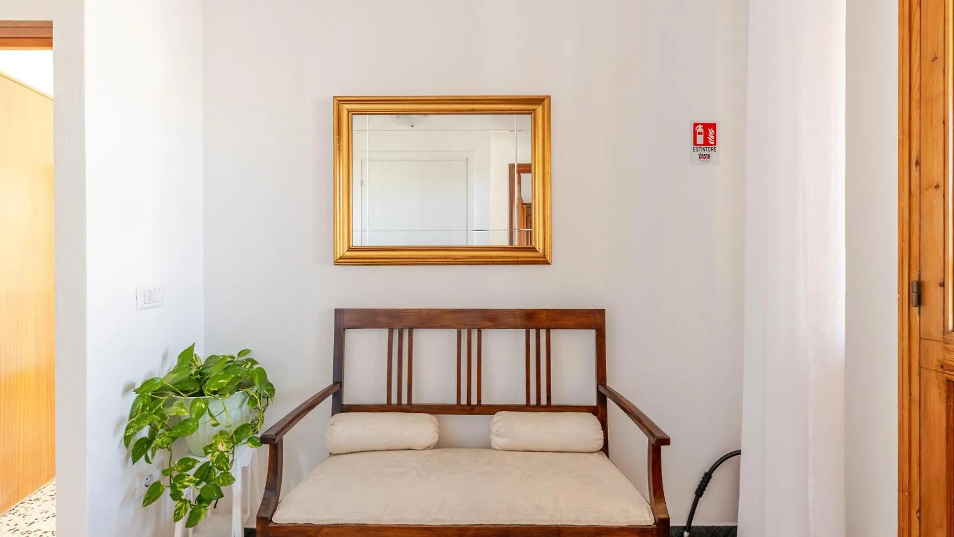 Cappuccini Apartment Superior Oristano 0*,